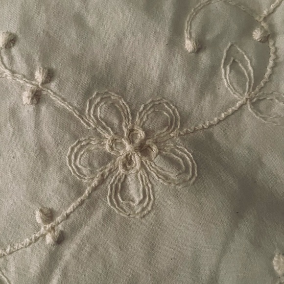 Crib size comforter and blanket set (2 blankets, different weights). Off… - Picture 7 of 16